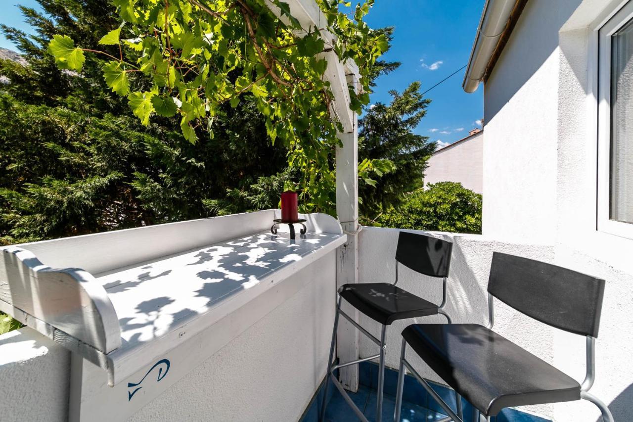 Apartments Villa Anna Baska  Exterior photo