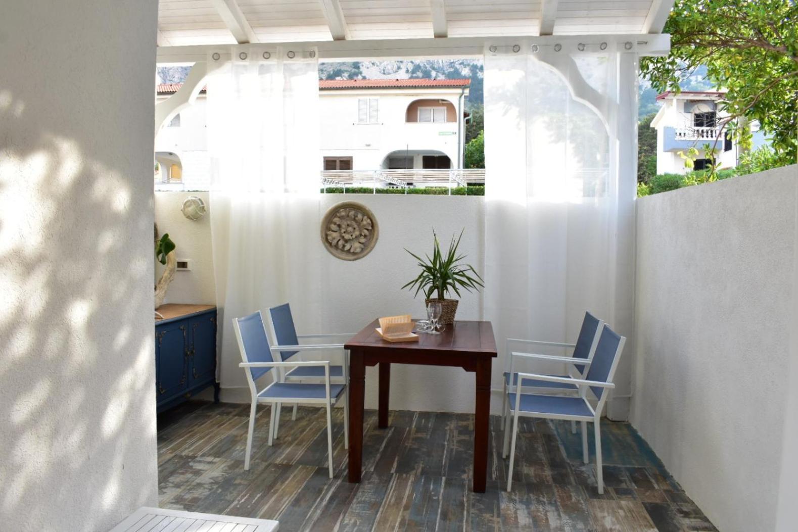 Apartments Villa Anna Baska  Exterior photo